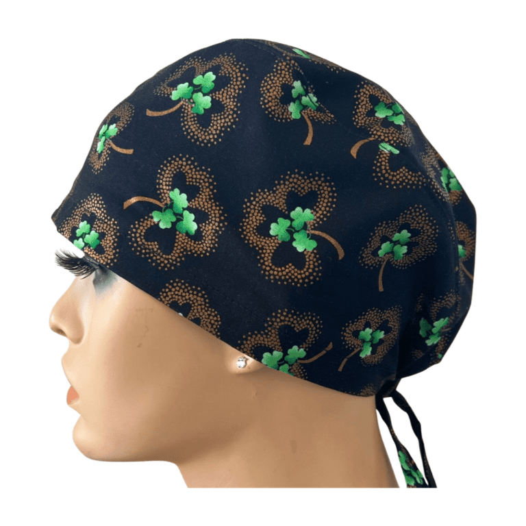 St Patrick's Day Cover Outline Gold